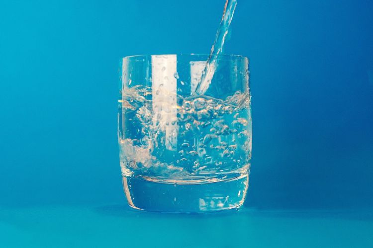 drinking-water-and-covid-19.jpg